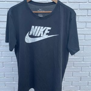 Women’s Nike Tee